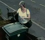 Благодаря камере наблюдения, женщина, выбросившая кошку в мусорный бак, не уйдет от ответственности.